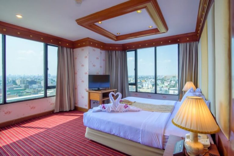 Alexander Hotel Bangkok : Executive Suite